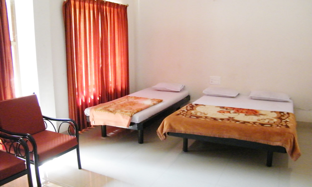 Centre Palace-Non AC